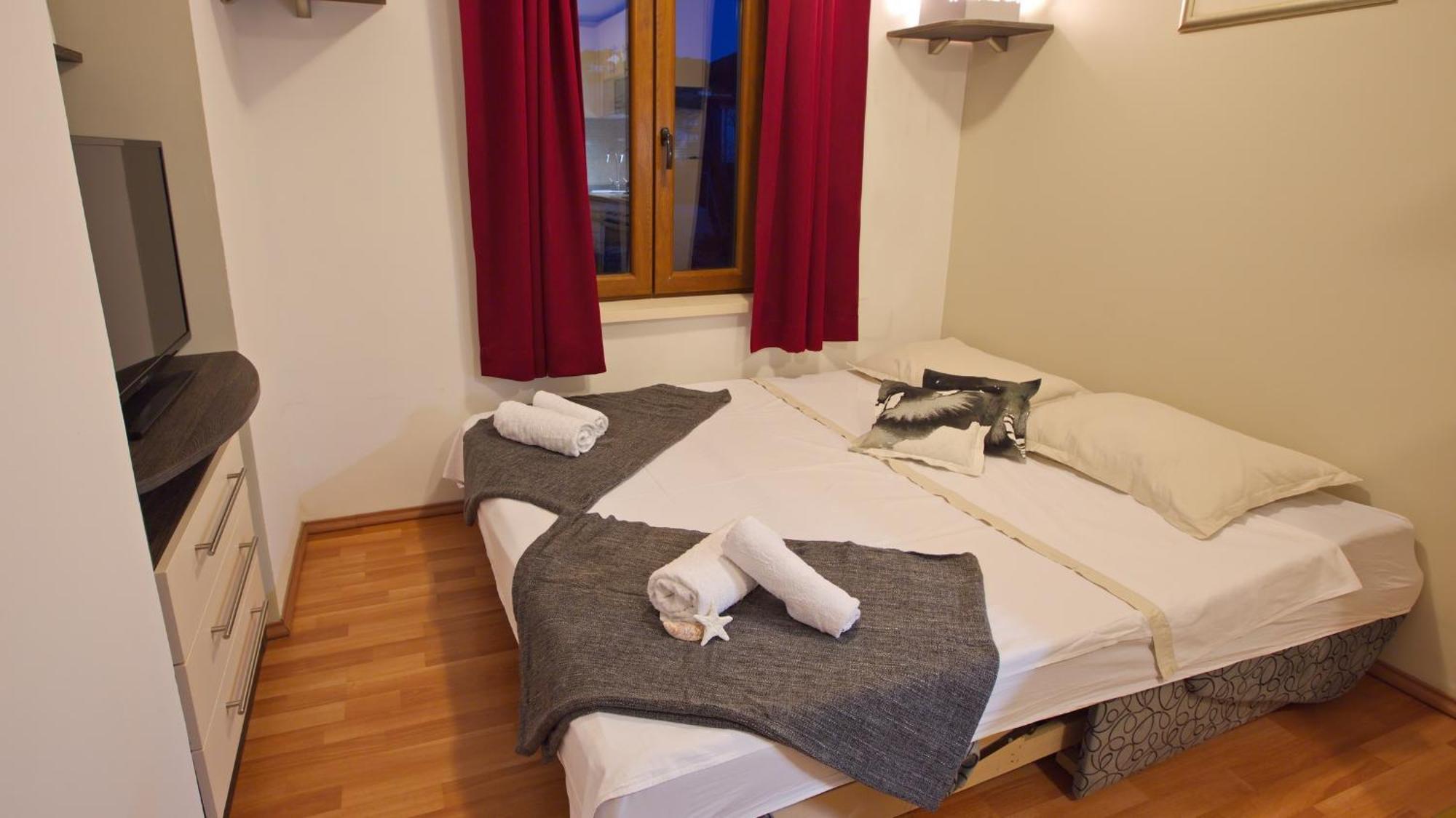 Apartments With A Parking Space Jelsa, Hvar - 8713 Jelsa (Hvar) Quarto foto